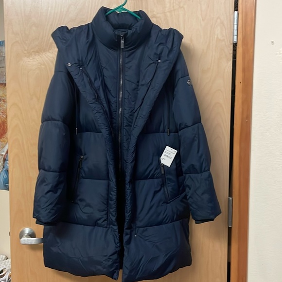 NWT MICHAEL KORS flawless, midi jacket. Dark blue, size Large. Zipper pockets. - Picture 1 of 16